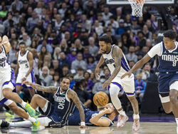 Mavericks Kings Basketball
