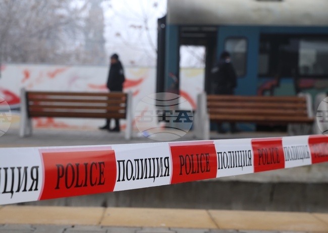 Четирима души са загинали при пожар във вагон на Централната жп гара в София, двама са в тежко състояние