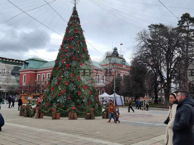 С празничен концерт ще бъде посрещната 2025 година на площад "Велбъжд" в Кюстендил