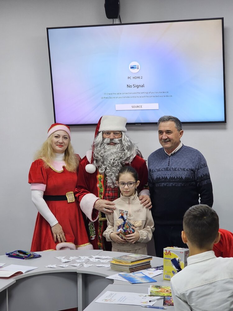 Неделното училище „Българска светлица“ в Измаил изпрати годината с празнични инициативи за своите ученици