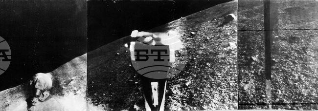 На 2 януари 1959 г. ракетата „Луна 1“ поставя началото на космическата програма „Луна“