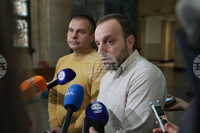 Инцидентът във вагон на Централна гара в София е възникнал след конфликт между двама души, сочат първоначалните данни от разследването