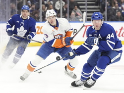 Islanders Leafs Hockey