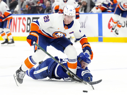 Islanders Leafs Hockey