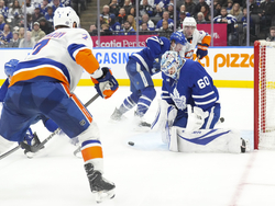 Islanders Leafs Hockey