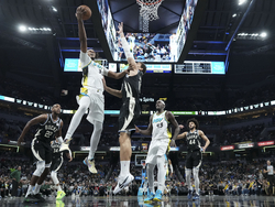 Bucks Pacers Basketball