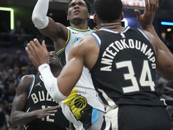 Bucks Pacers Basketball