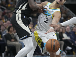 Bucks Pacers Basketball