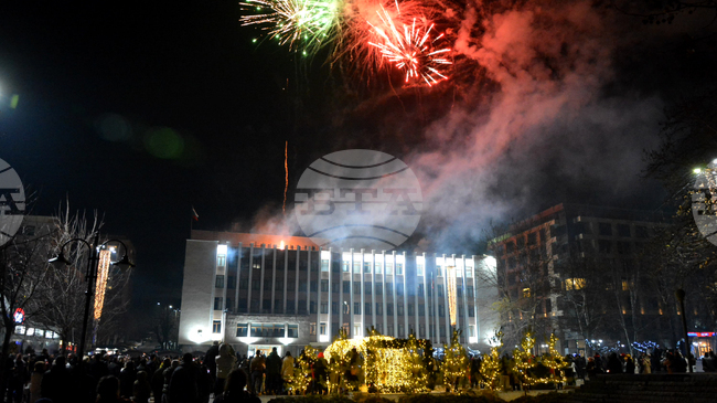 С концерти на градските площади и празнична заря в Хасково, Димитровград и Харманли ще бъде посрещната Нова година
