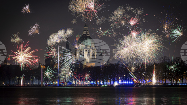 Търсенето на фойерверки в Германия нараства въпреки критиките