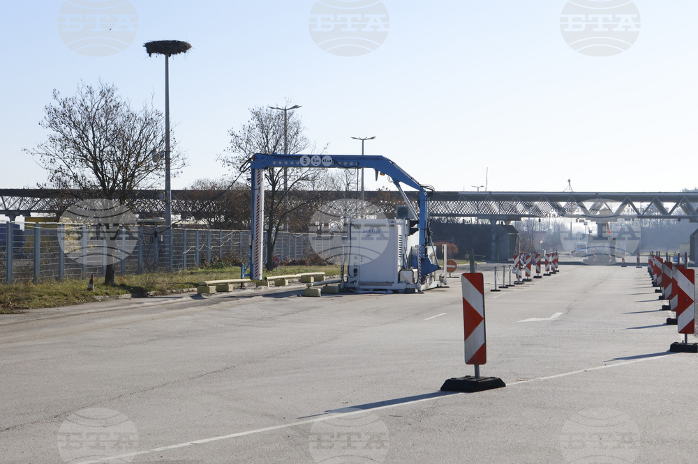 Нормален е трафикът на граничните пунктове и преходи със съседните държави, продължават някои ремонти, съобщават от "Гранична полиция"