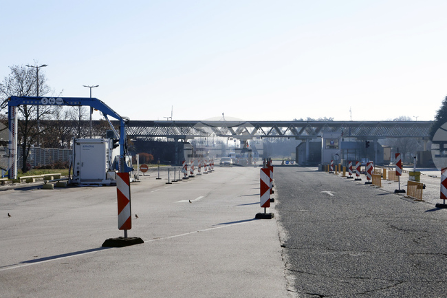 По границите с Турция, Сърбия и Република Северна Македония трафикът е нормален на всички гранични контролно-пропускателни пунктове