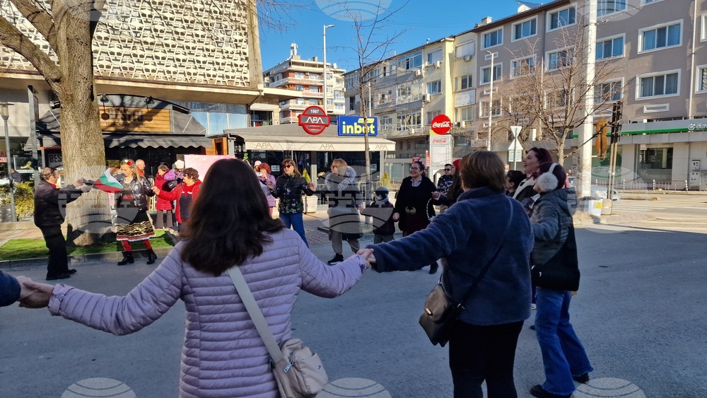 Шумен - Късметлийско хоро - 1 януари