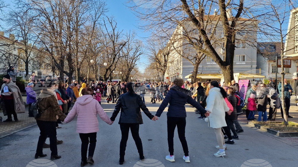 Шумен - Късметлийско хоро - 1 януари