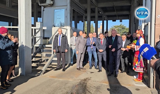 Историческо събитие, плод и венец на усилията на много хора, каза Димитър Главчев за пълноправното членство на България в Шенген