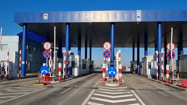 Customs Officers Seize Over 165,000 Cigarettes during Three Inspections at Danube Bridge 