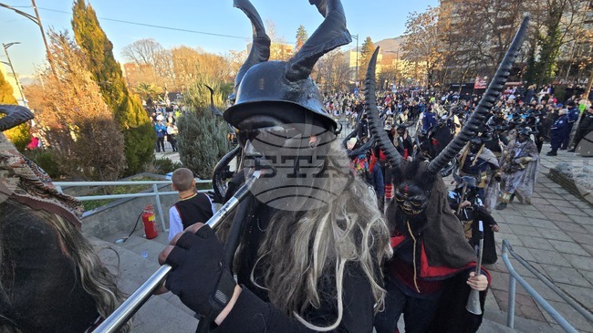 Около 5000 участници ще се включат в традиционните за Петрич станчинарски игри „Сурва" 2026