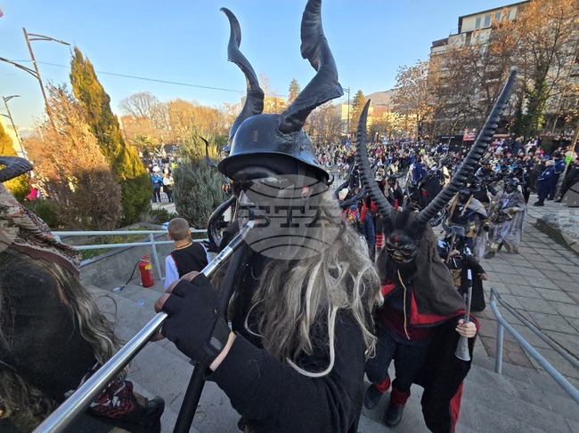 Около 5000 участници ще се включат в традиционните за Петрич станчинарски игри „Сурва" 2026