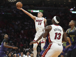 Pelicans Heat Basketball