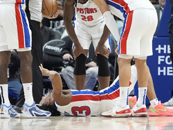 Magic Pistons Basketball