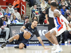 Magic Pistons Basketball