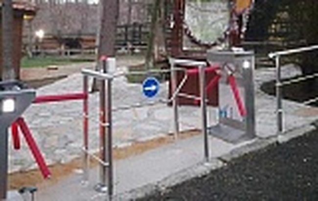 Монтиран е автоматичен контрол за достъп в зоопарка в Айтос