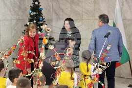 Шумен - сурвакари - Детска градина "Звънче"