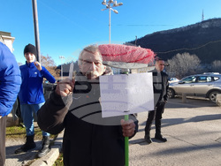 Ловеч - ток - протест