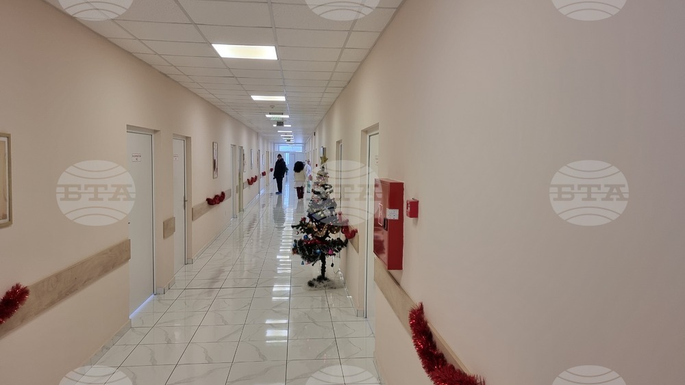 Майката на първото бебе за 2025 година в област Хасково е 16-годишна 