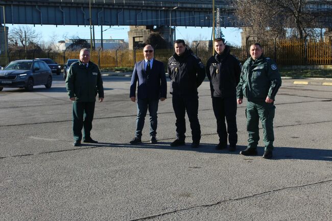 Заместник областният управител Георги Георгиев на ГКПП „Дунав мост“: Отпадането на граничните проверки не е за сметка намаляване нивото на сигурността