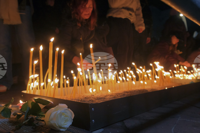 Граждани протестират в Черна гора по повод масовото убийство на 12 души