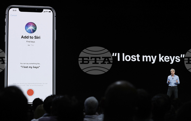 Френската прокуратура разследва гласовия асистент "Сири" 