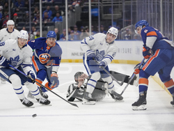 Maple Leafs Islanders Hockey