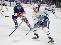 Maple Leafs Islanders Hockey