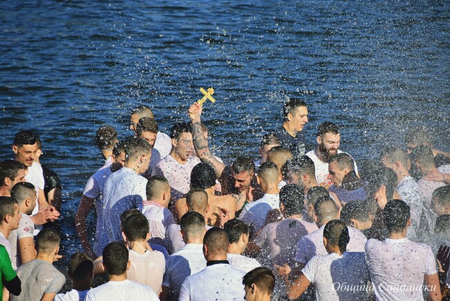 Асен Цеков спаси боявленския кръст в Сандански