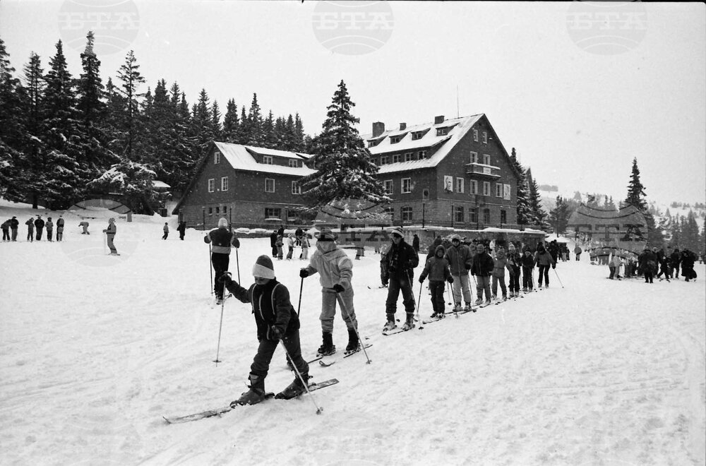 Ваканционни дни на хижа "Алеко" на Витоша през 1987 година