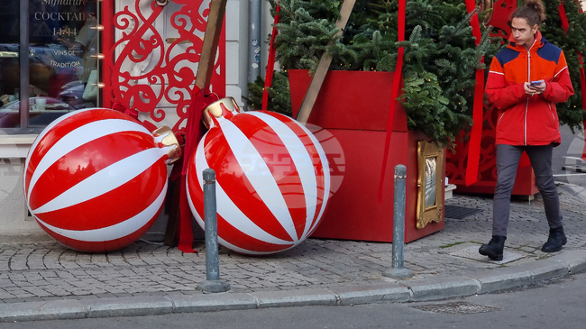 Румънците посрещат по-скъпа Коледа с по-скромни подаръци