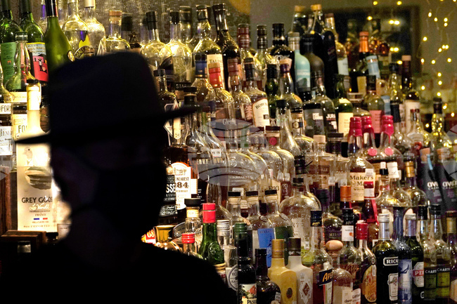 Жертвите на фалшив алкохол в Истанбул през последните три дни достигна до 30