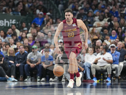 Cavaliers Mavericks Basketball