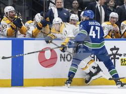 Predators Canucks Hockey