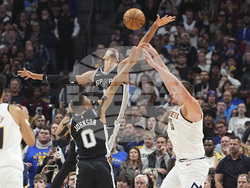 Spurs Nuggets Basketball