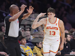 Hawks Lakers Basketball
