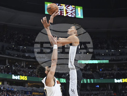 Spurs Nuggets Basketball