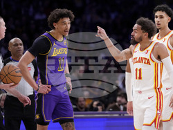 Hawks Lakers Basketball