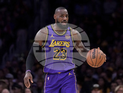 Hawks Lakers Basketball