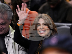 Hawks Lakers Basketball
