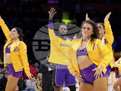 Hawks Lakers Basketball