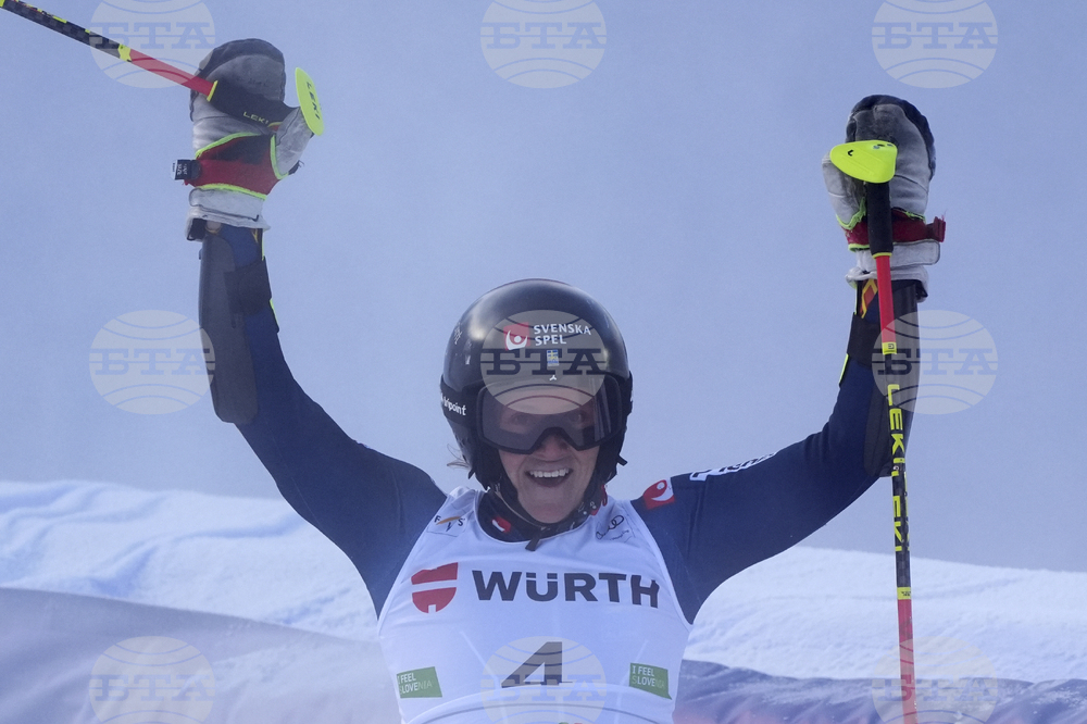 Сара Хектор спечели гигантския слалом в Кранска гора и оглави генералното класиране за Световната купа