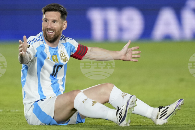 Меси гледа към Мондиал 2026, каза треньорът на Аржентина Скалони