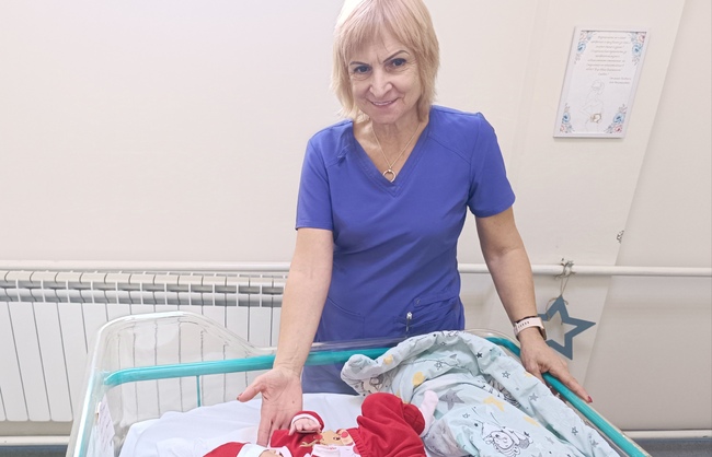 В сливенската болница проверяват случай, при който две служителки са публикували видео с новородени в социалните мрежи